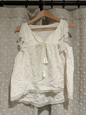 Hollister Women's Cream Ruffle Tie-Front Eyelet Tank